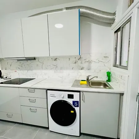 Tower Court Albergue *