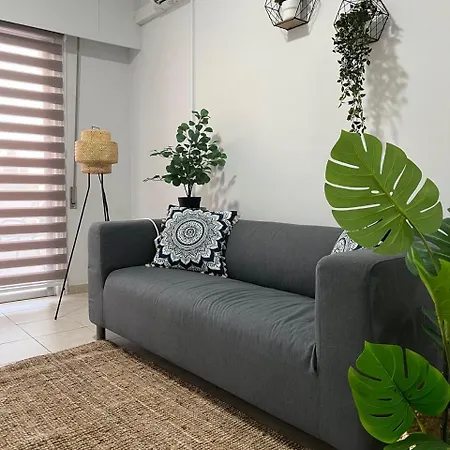 Tower Court Hostel Larnaca