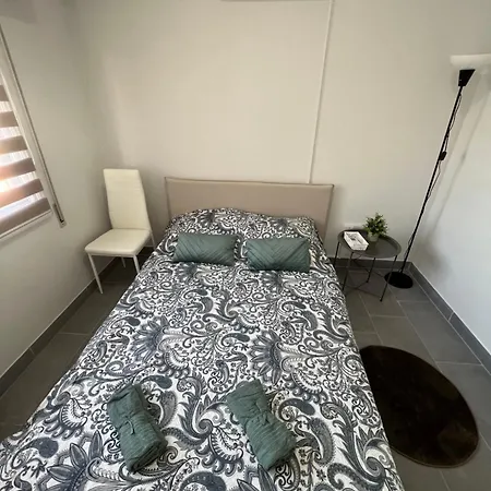 Hostel Tower Court *