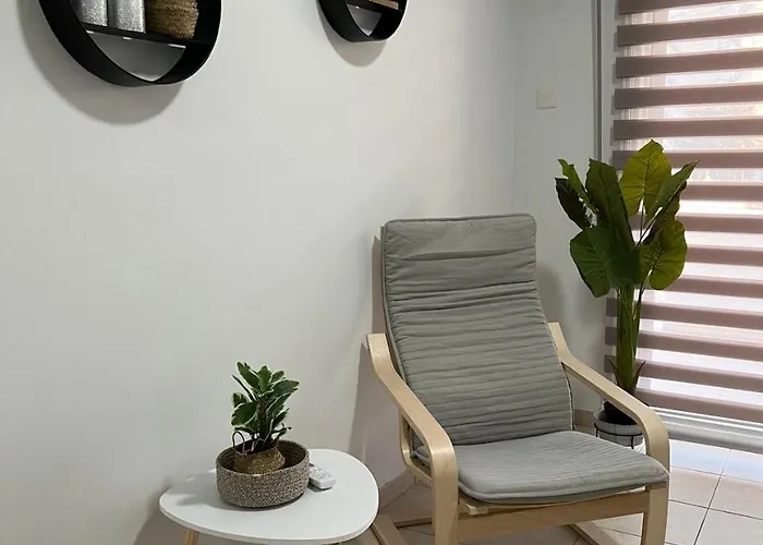 Tower Court Albergue Larnaca