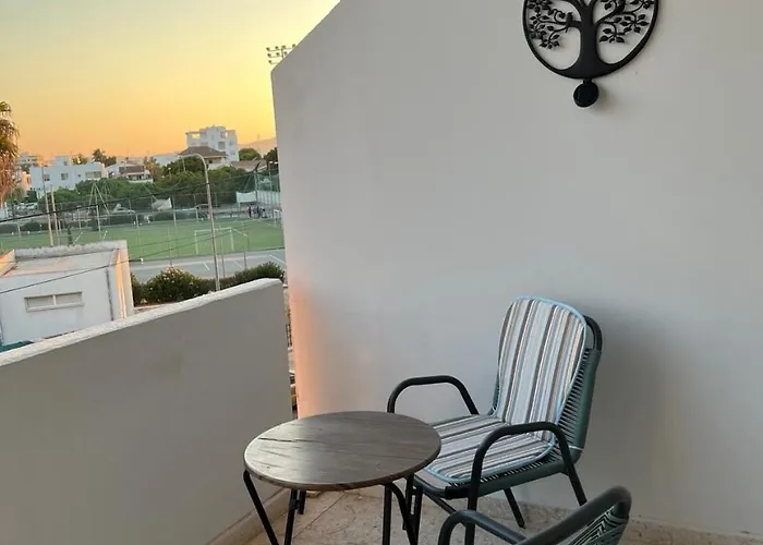 Tower Court Hostel Larnaca